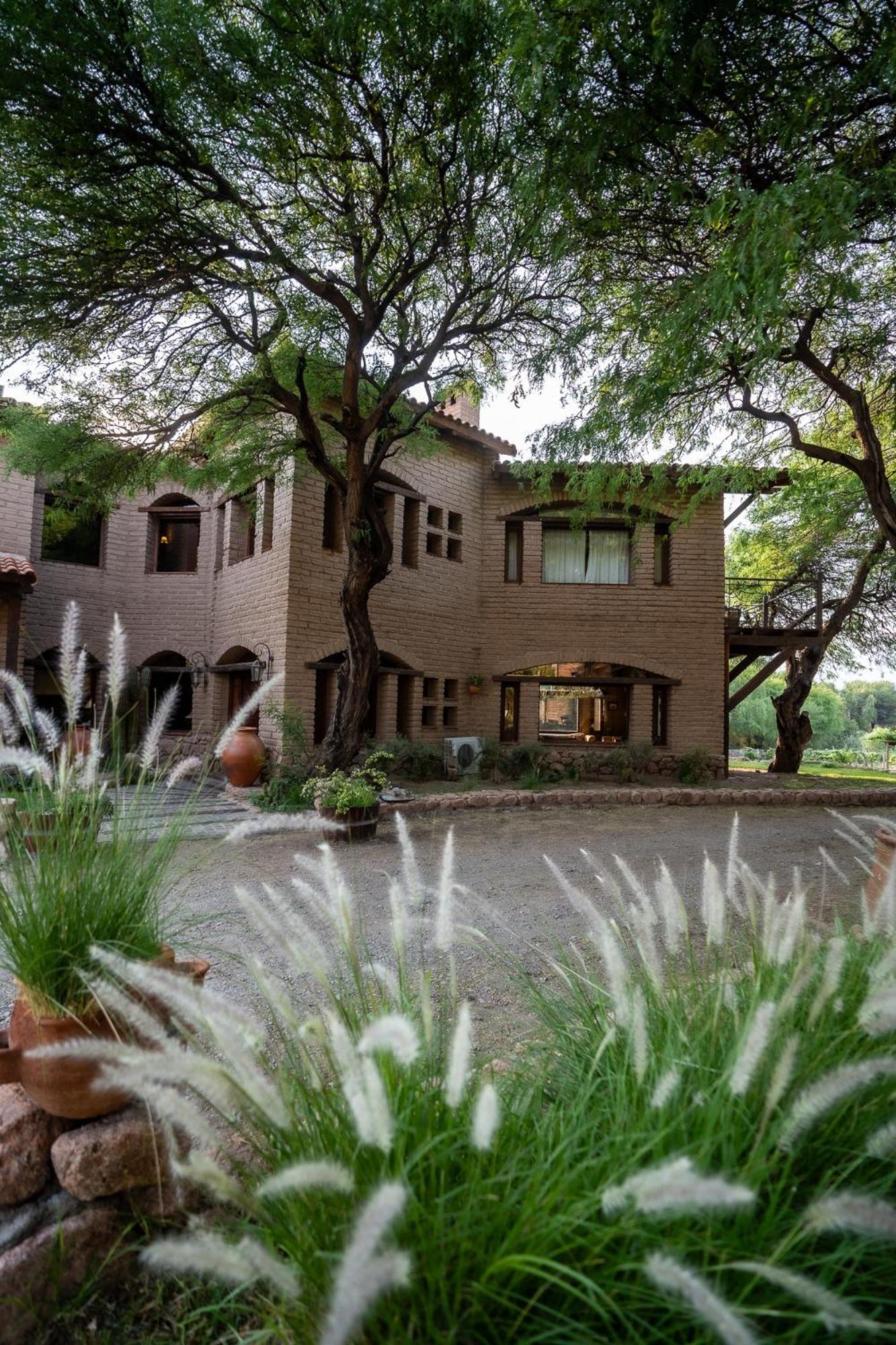 La Casa De La Bodega - Wine Boutique Hotel Кафаяте Екстер'єр фото