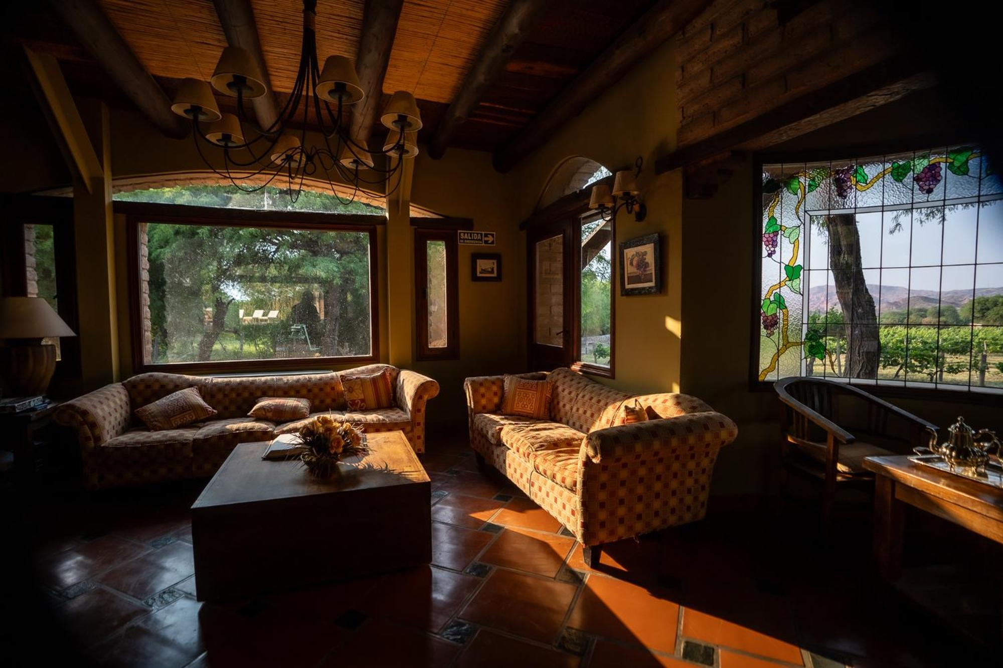 La Casa De La Bodega - Wine Boutique Hotel Кафаяте Екстер'єр фото