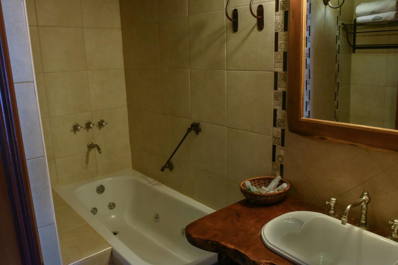 La Casa De La Bodega - Wine Boutique Hotel Кафаяте Екстер'єр фото